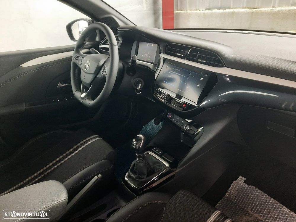 Opel Corsa 1.2 T GS - 18