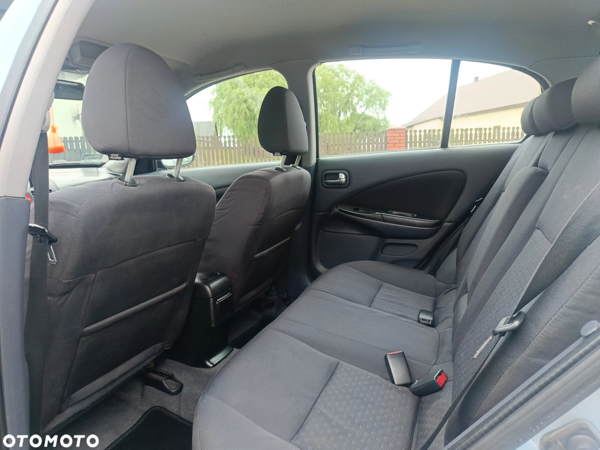 Nissan Almera - 6