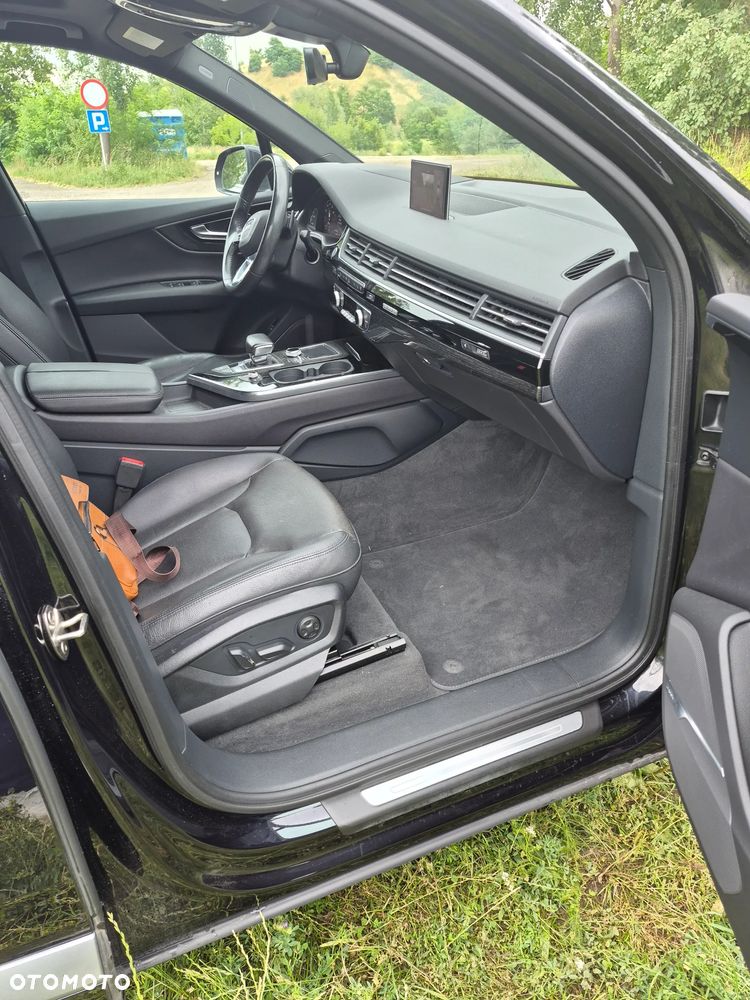 Audi Q7 - 7