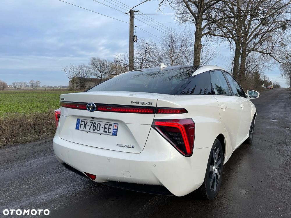 Toyota Mirai - 28