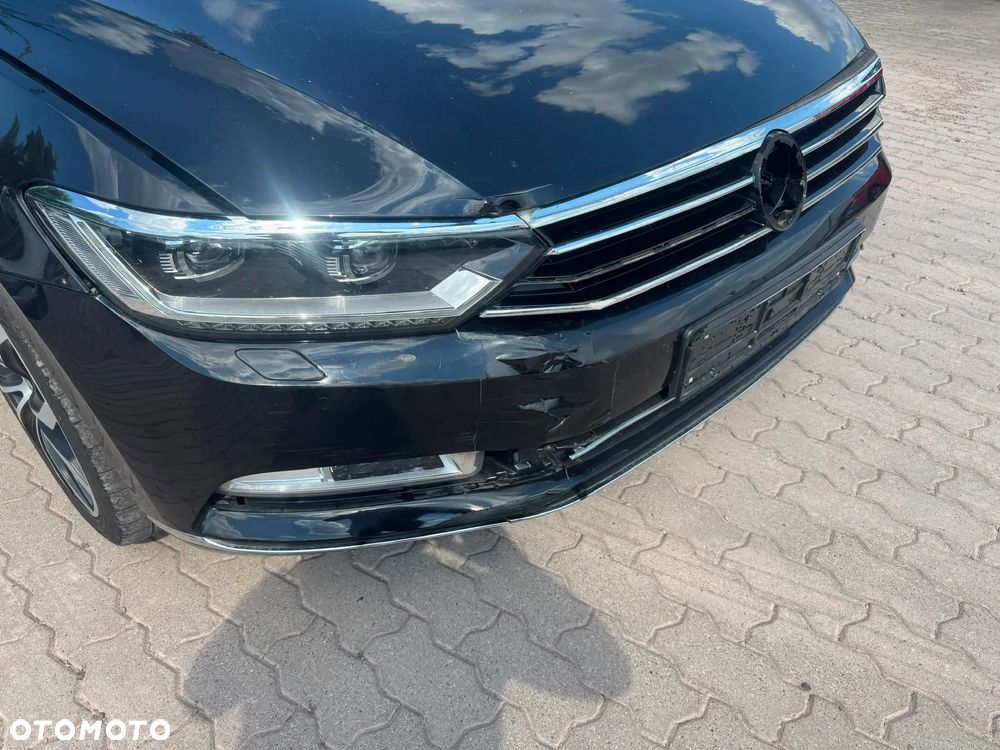 Volkswagen Passat 2.0 TDI (BlueMotion Technology) Highline - 15