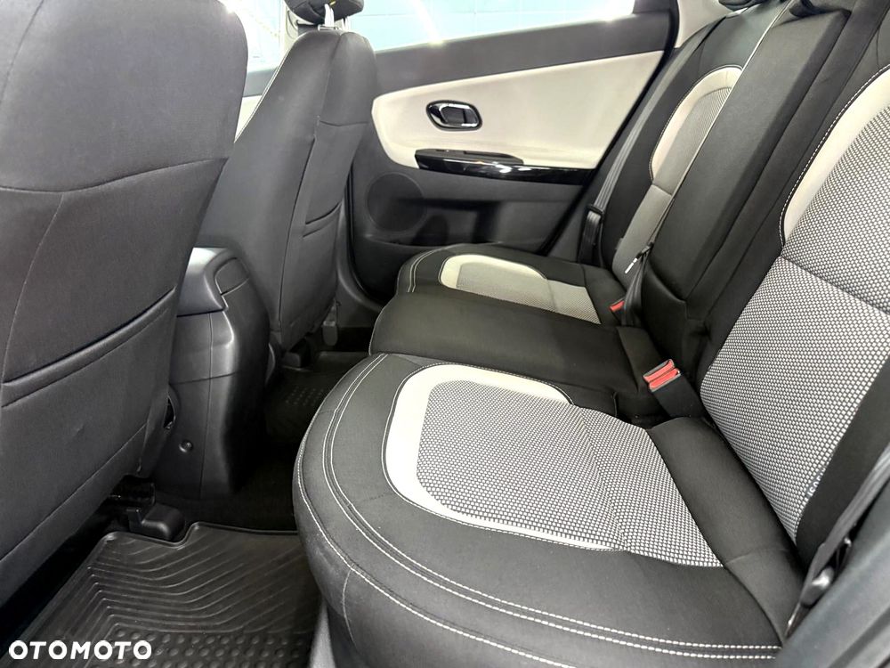 Kia Ceed 1.6 CRDi 128 Platinum Edition - 23