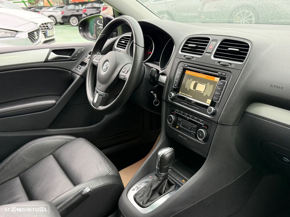 VW Golf 2.0 TDI Highline DSG - 21