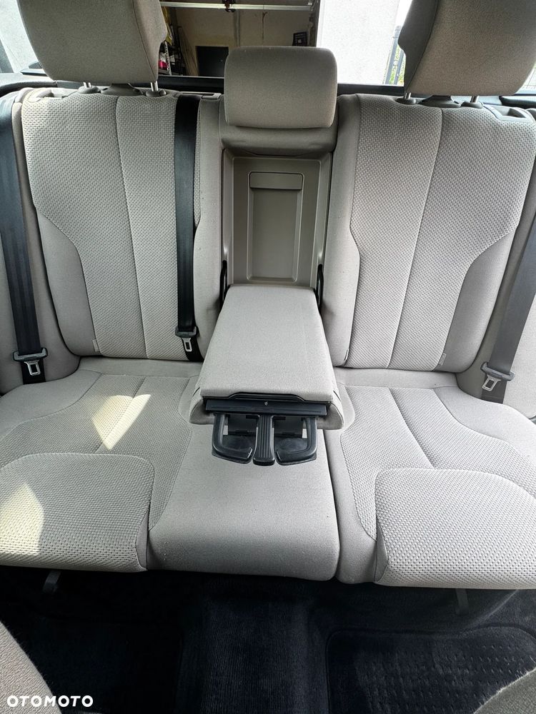 Volkswagen Passat 2.0 TDI Comfortline - 6