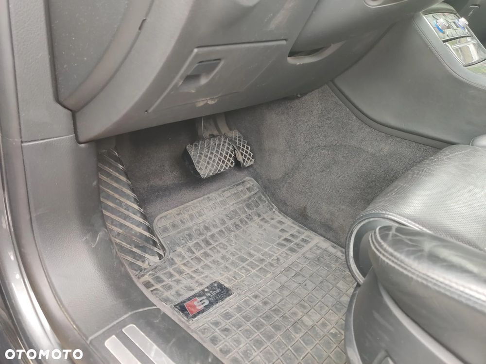 Audi S8 5.2 FSI Quattro - 22