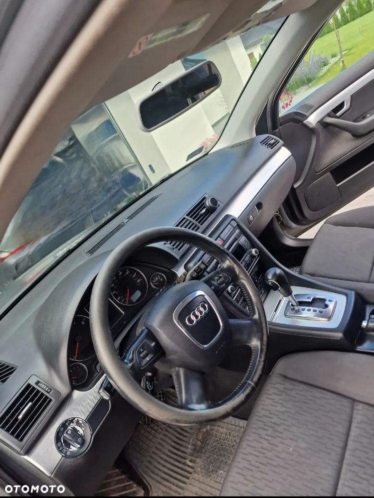 Audi A4 Limousine - 2