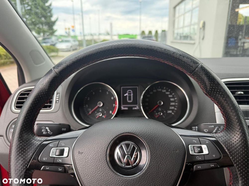 Volkswagen Polo 1.2 TSI BMT Comfortline - 9
