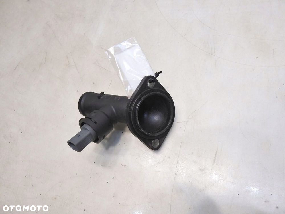 OBUDOWA TERMOSTATU AUDI A3 8P 2.0 TDI 03G121121D 03L121121A - 5