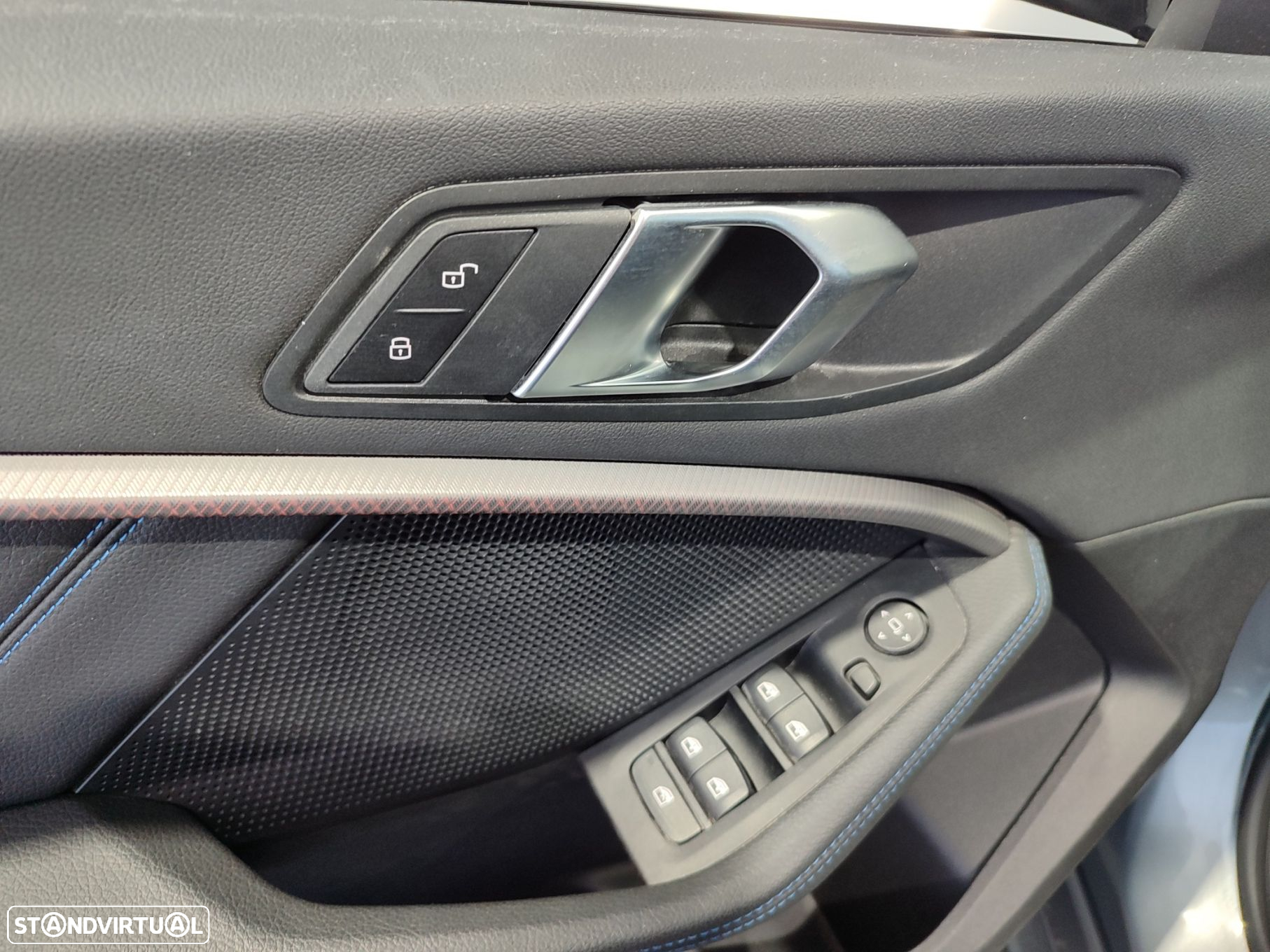 BMW 116 d Pack Desportivo M Auto - 43