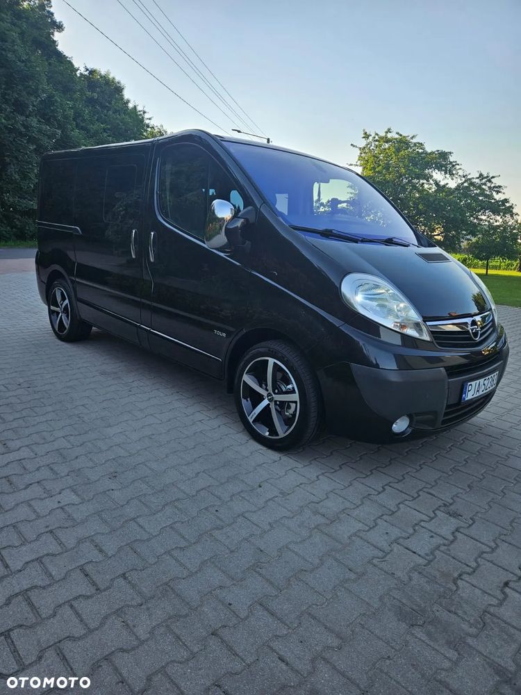 Opel Vivaro - 2