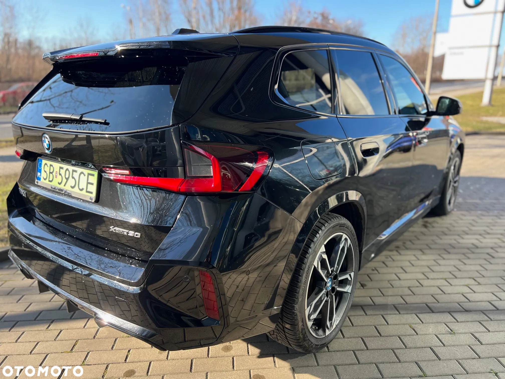 BMW iX1 xDrive30 66.5kWh M Sport - 5