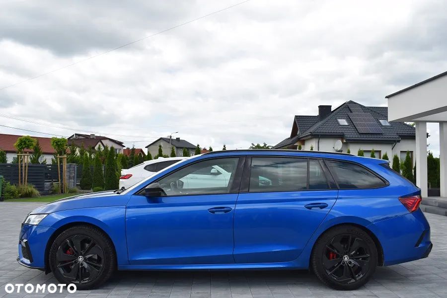 Skoda Octavia Combi 2.0 TDI DSG 4x4 RS First Edition - 3