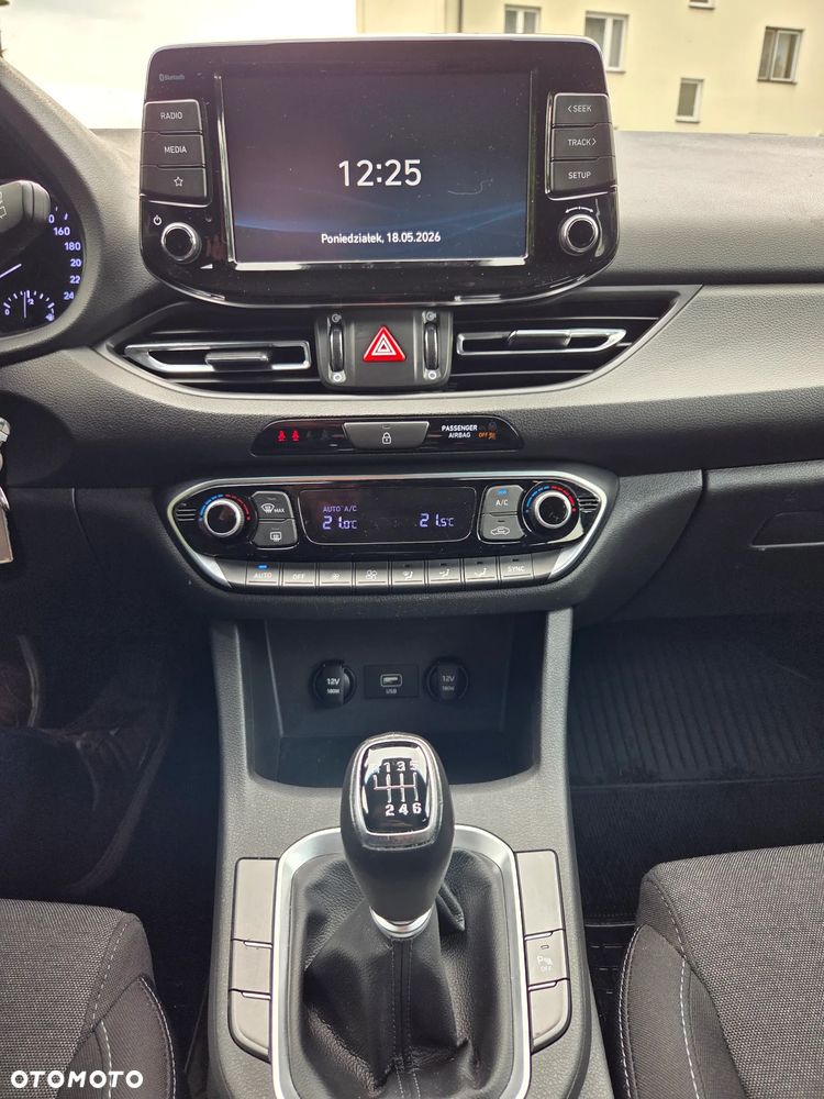 Hyundai i30 1.5 DPI Comfort - 12