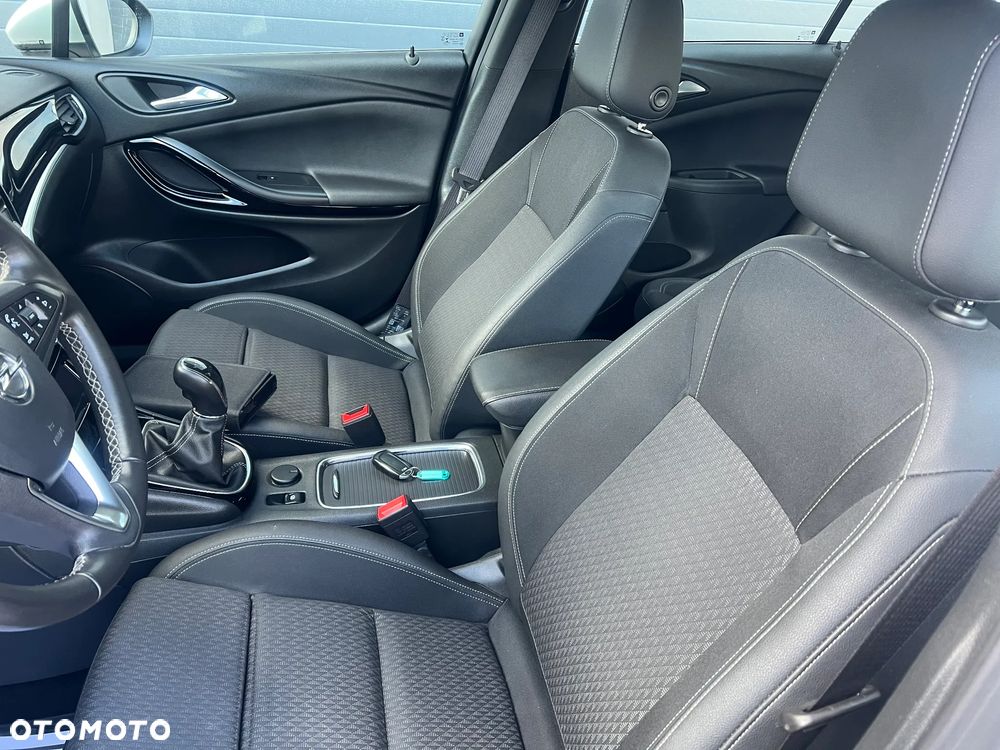 Opel Astra V 1.4 T Elite - 10