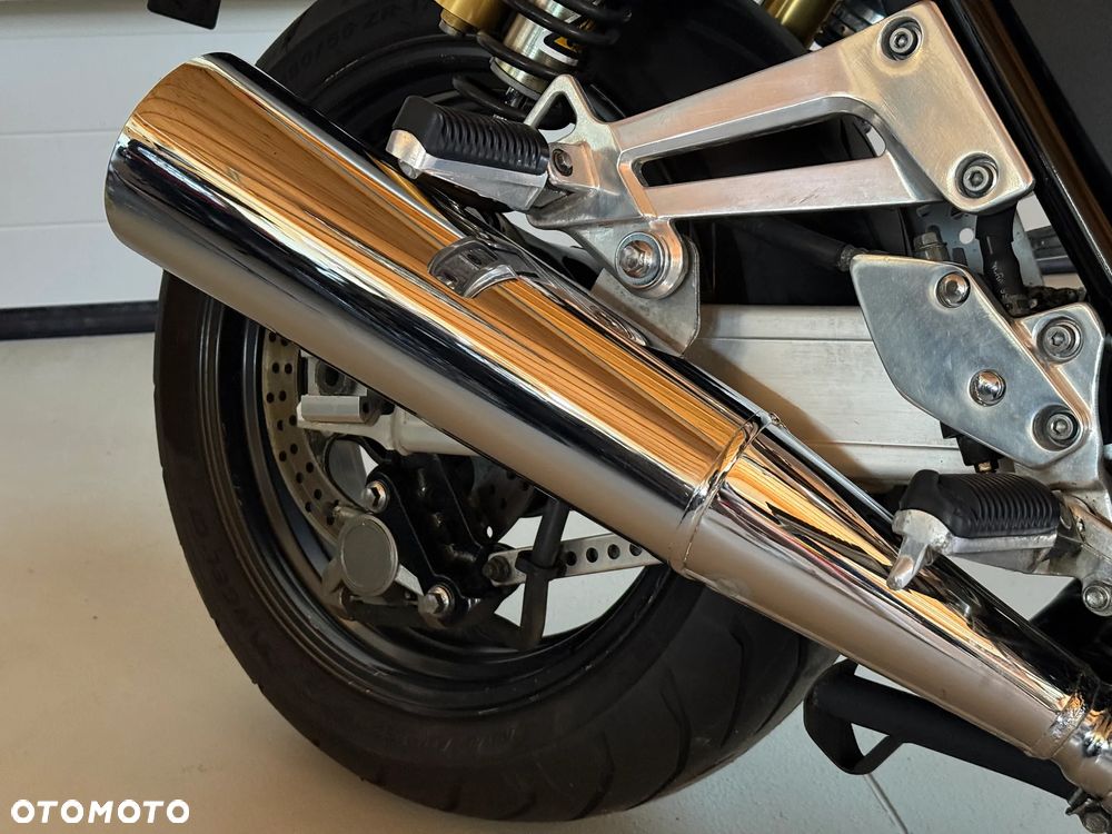 Yamaha XJR - 19