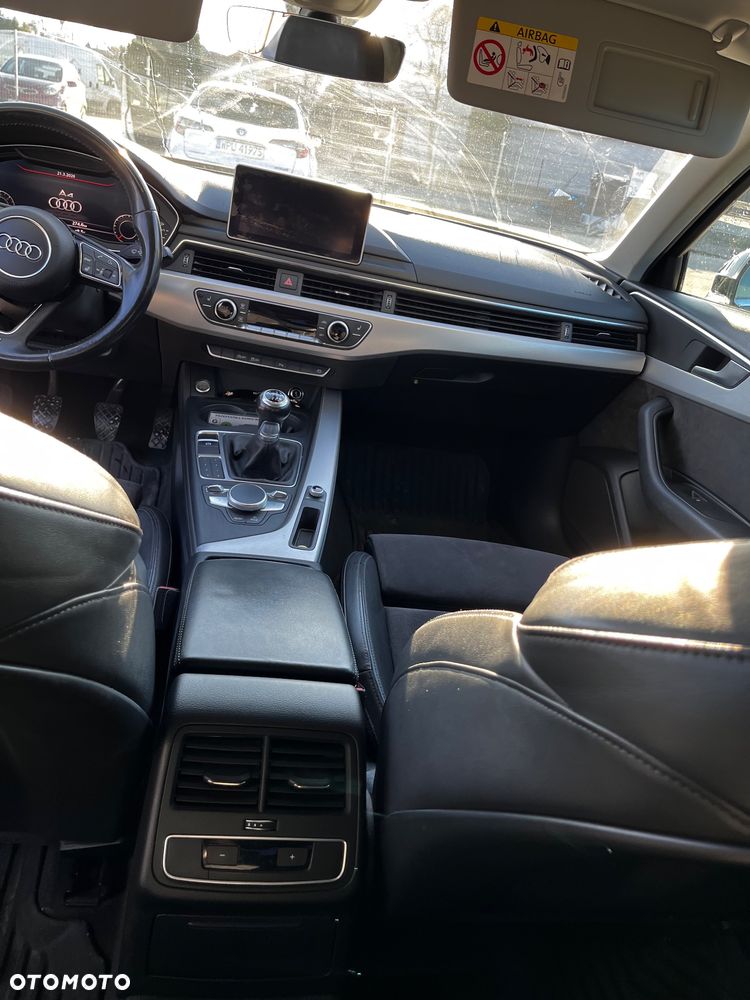 Audi A4 Limousine 2.0 TDI Design - 11