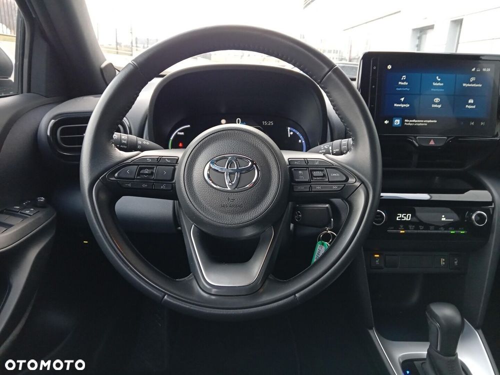 Toyota Yaris Cross - 16