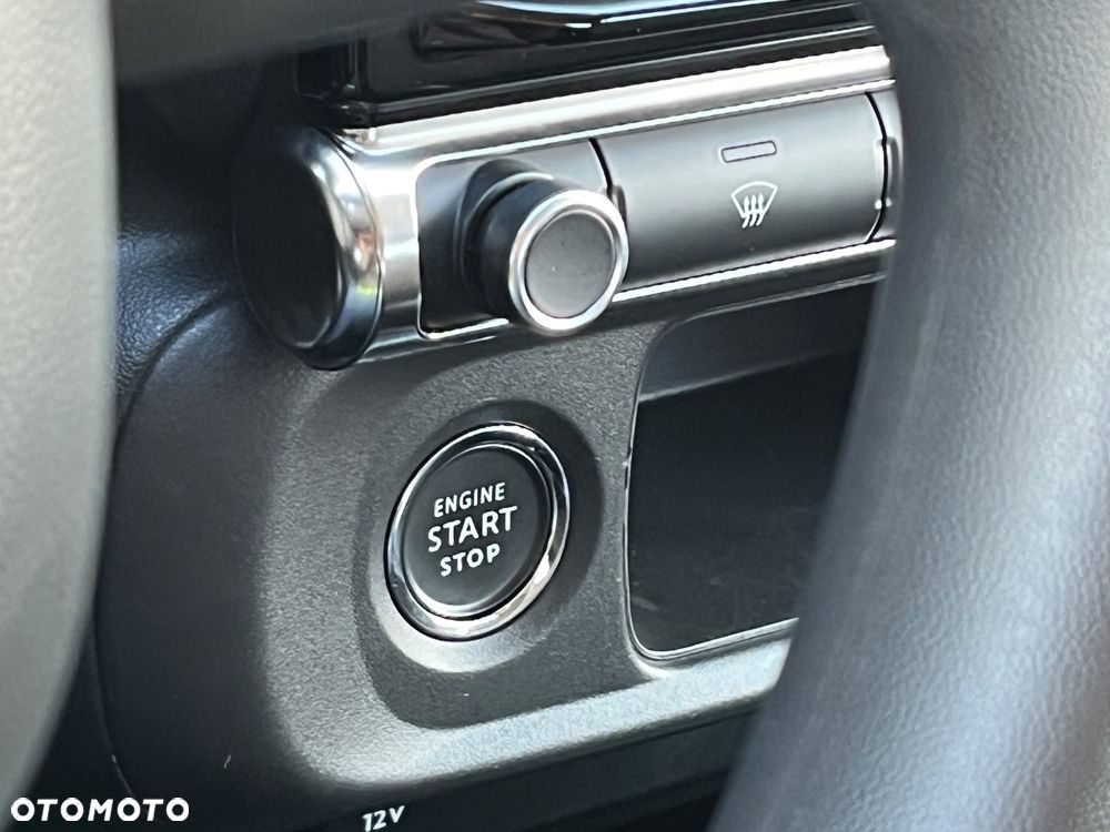 Citroën C3 1.2 PureTech Shine - 34