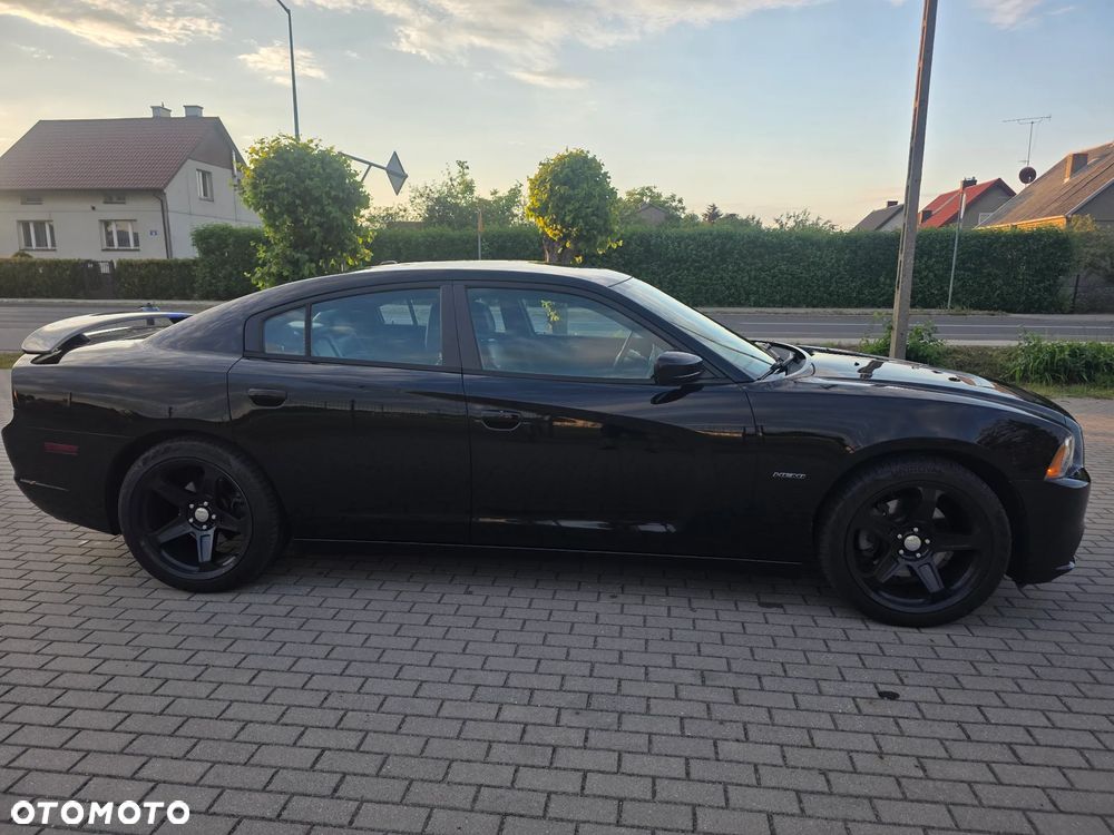 Dodge Charger - 7