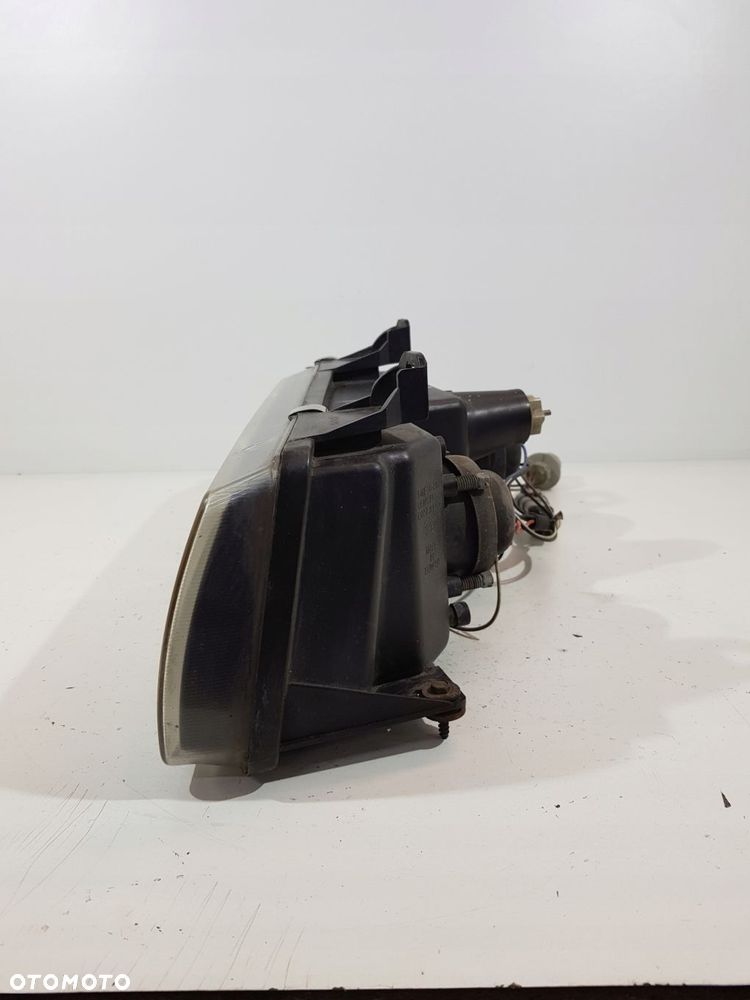 lampa prawy przód bmw e36 mpakiet czarna ringi - 3