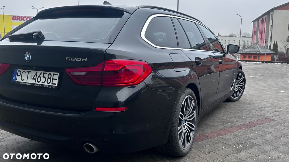 BMW Seria 5 520d Sport Line - 7