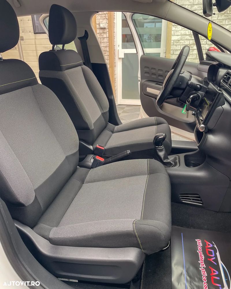 Citroën C3 1.2 PureTech BVM Shine - 13