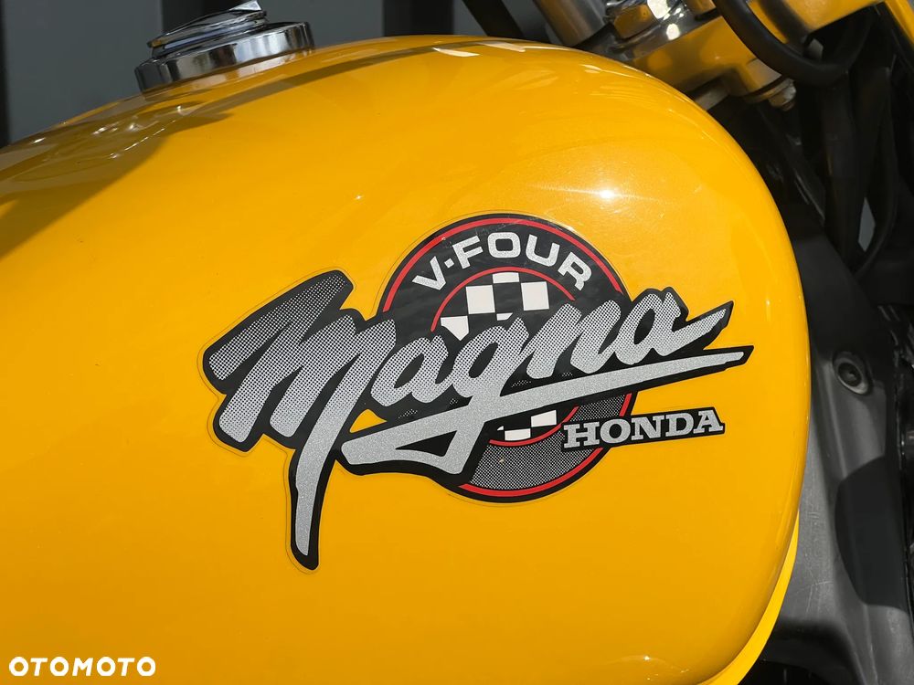 Honda VF - 22