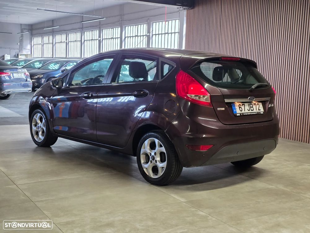 Ford Fiesta 1.6 TDCI Titanium - 48
