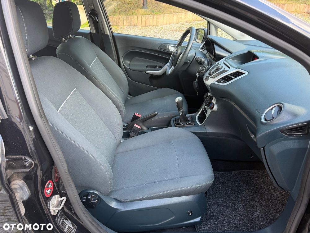 Ford Fiesta 1.25 Champions Edition - 10