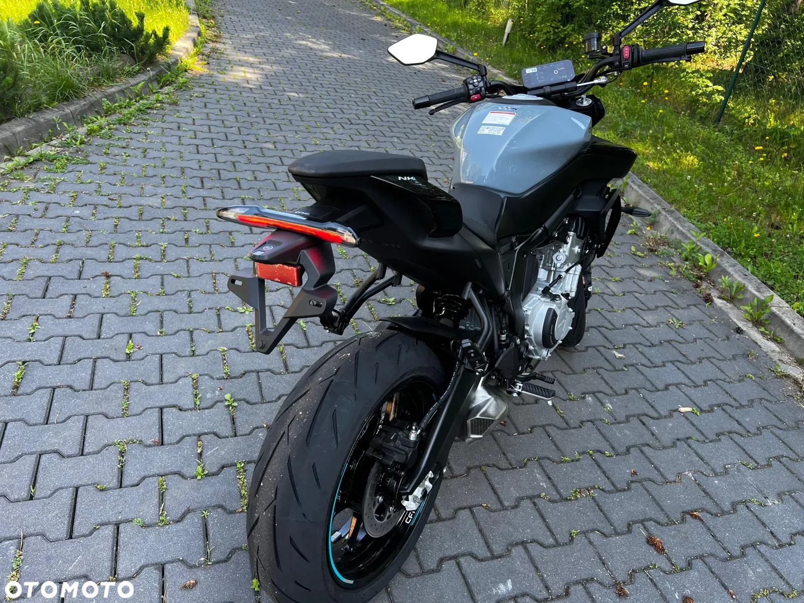 CFMoto 675NK - 15