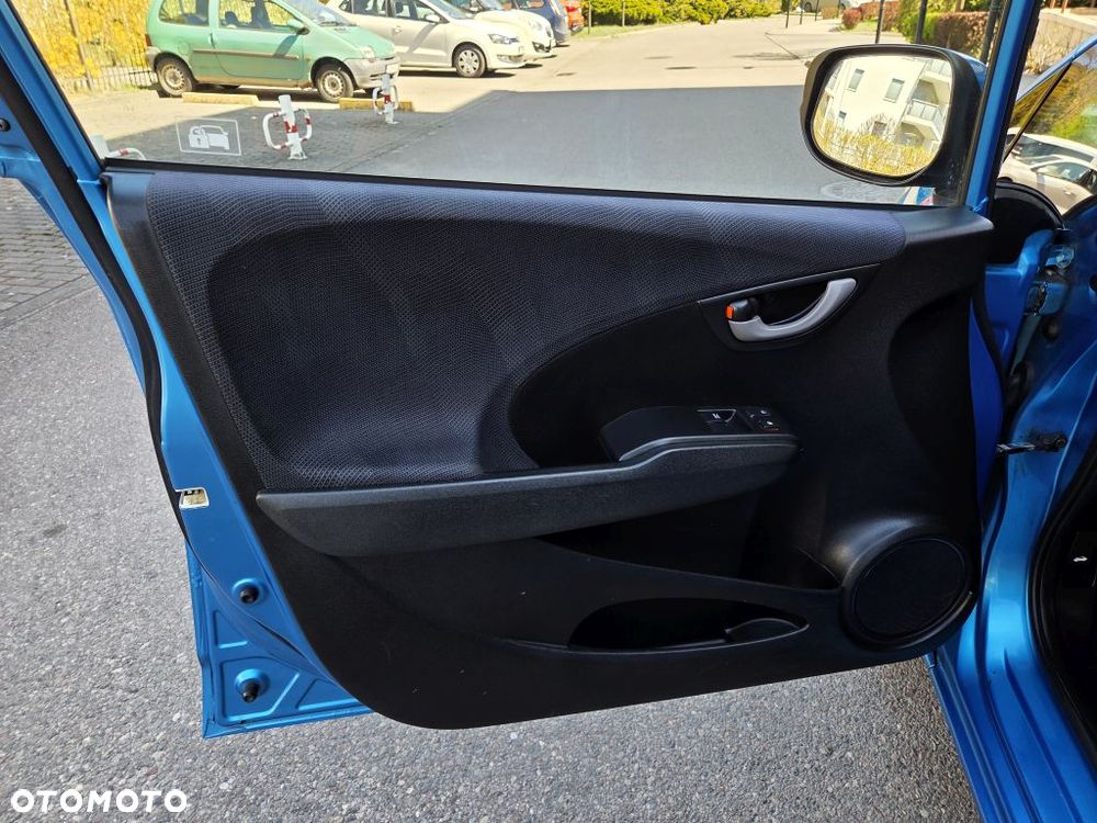 Honda Jazz 1.4 Executive - 27