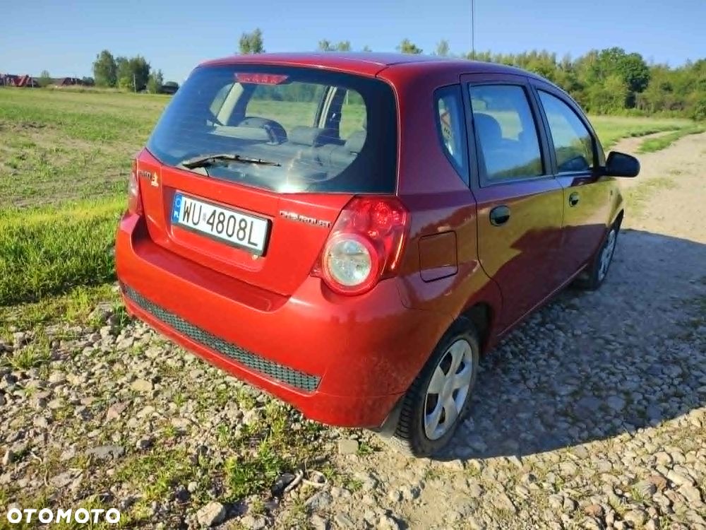 Chevrolet Aveo - 4