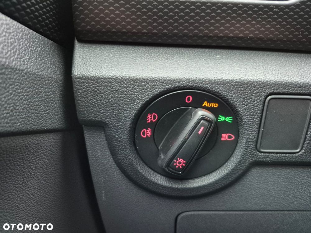 Volkswagen T-Cross 1.0 TSI Life DSG - 12