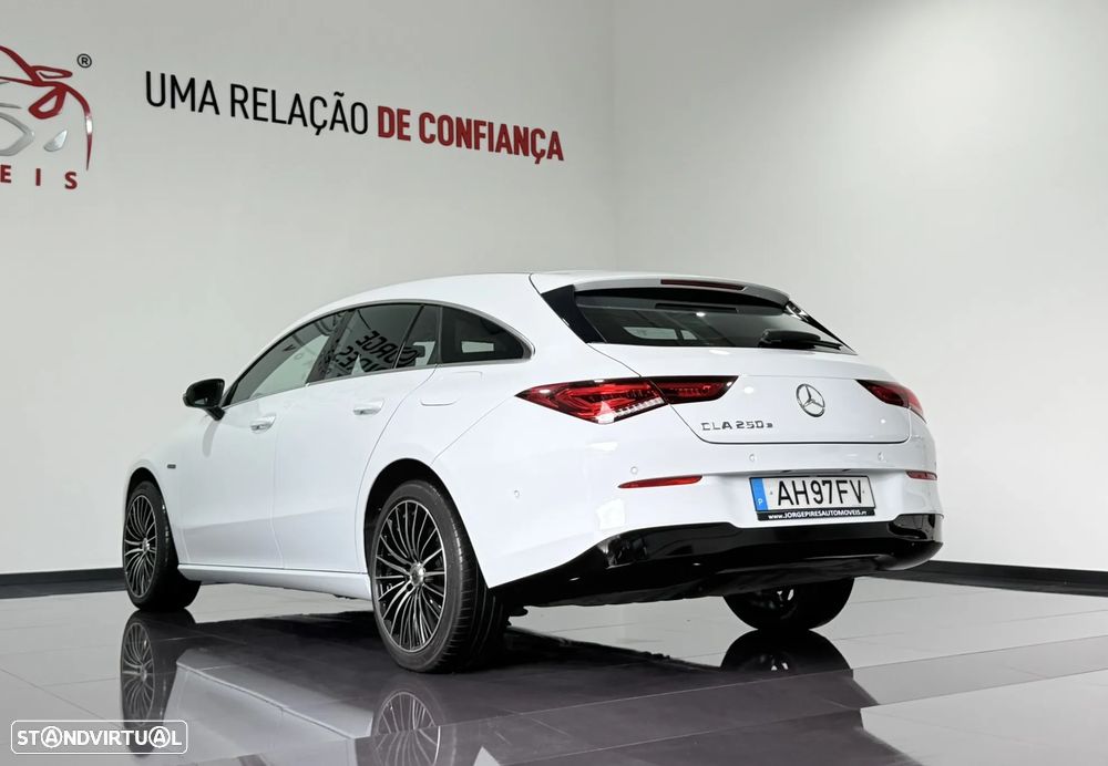 Mercedes-Benz CLA 250 e Shooting Brake Progressive - 15