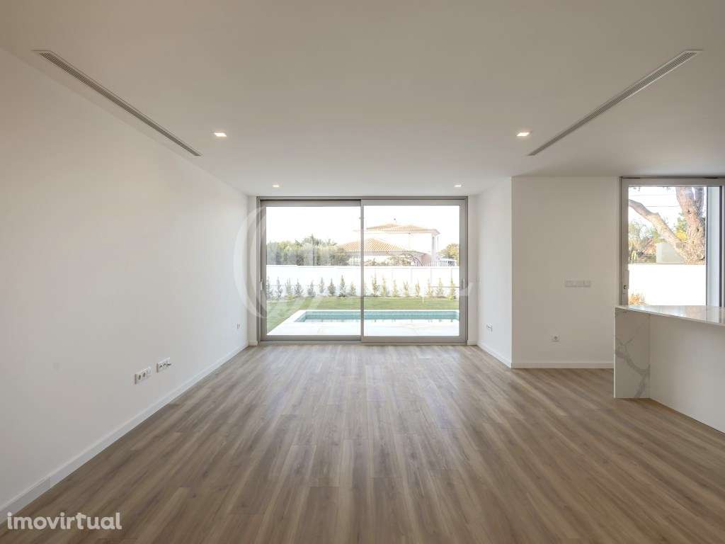 Moradia T4 com piscina, na Quinta da Bicuda, em Cascais - Grande imagem: 3/33