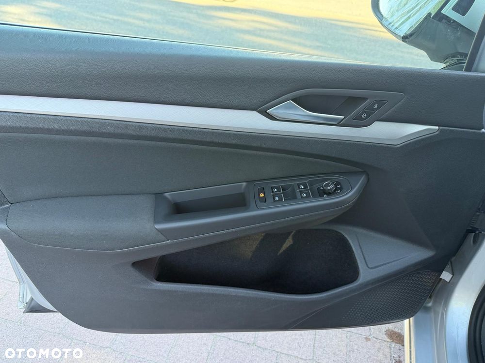 Volkswagen Golf - 12