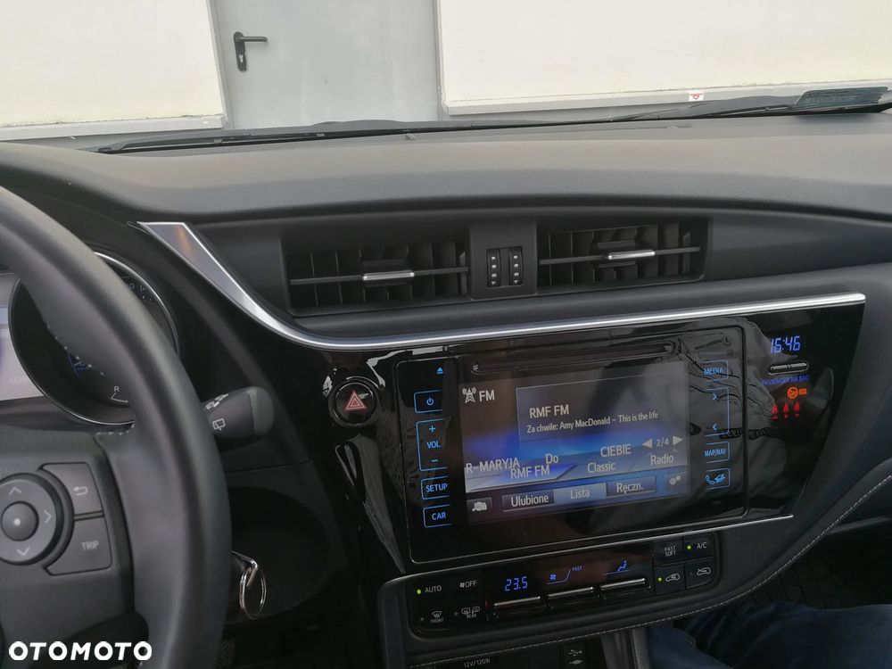 Toyota Auris 1.6 Dynamic - 5