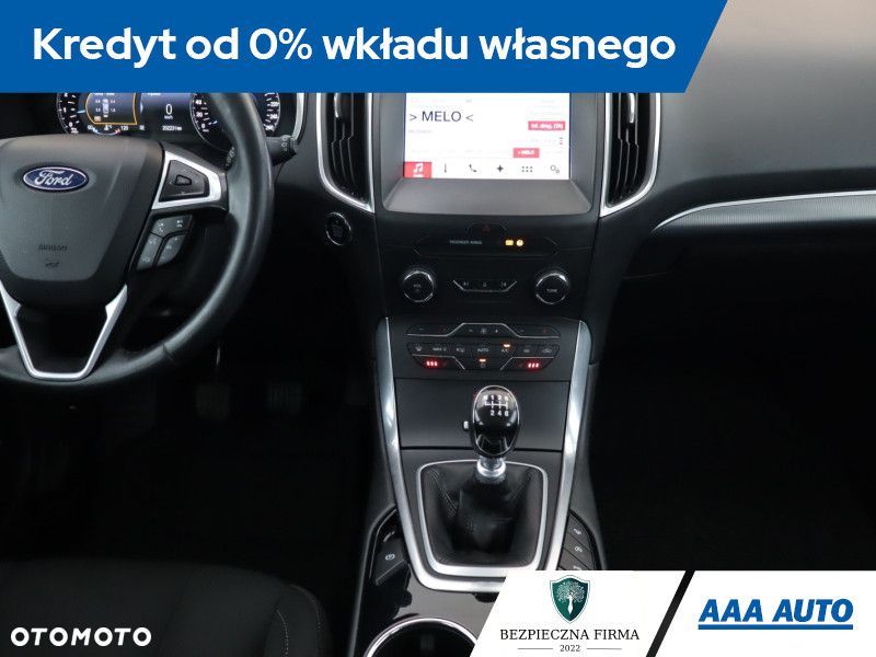 Ford S-Max - 14