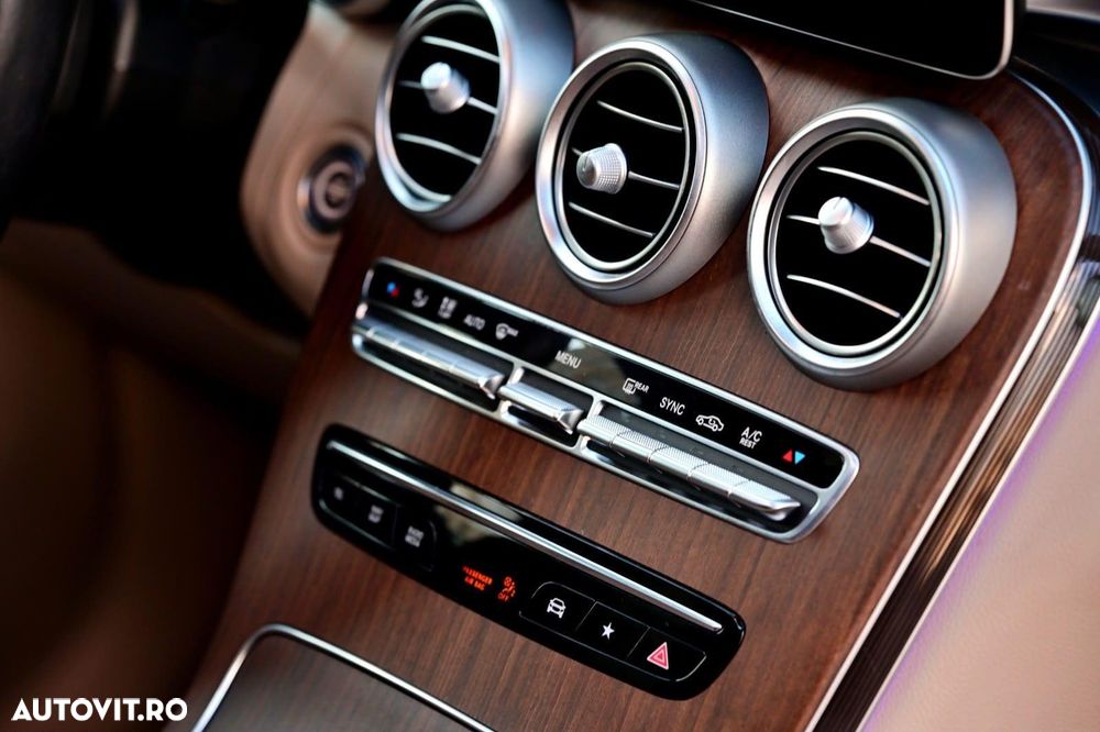 Mercedes-Benz GLC Coupe 300 4MATIC - 26