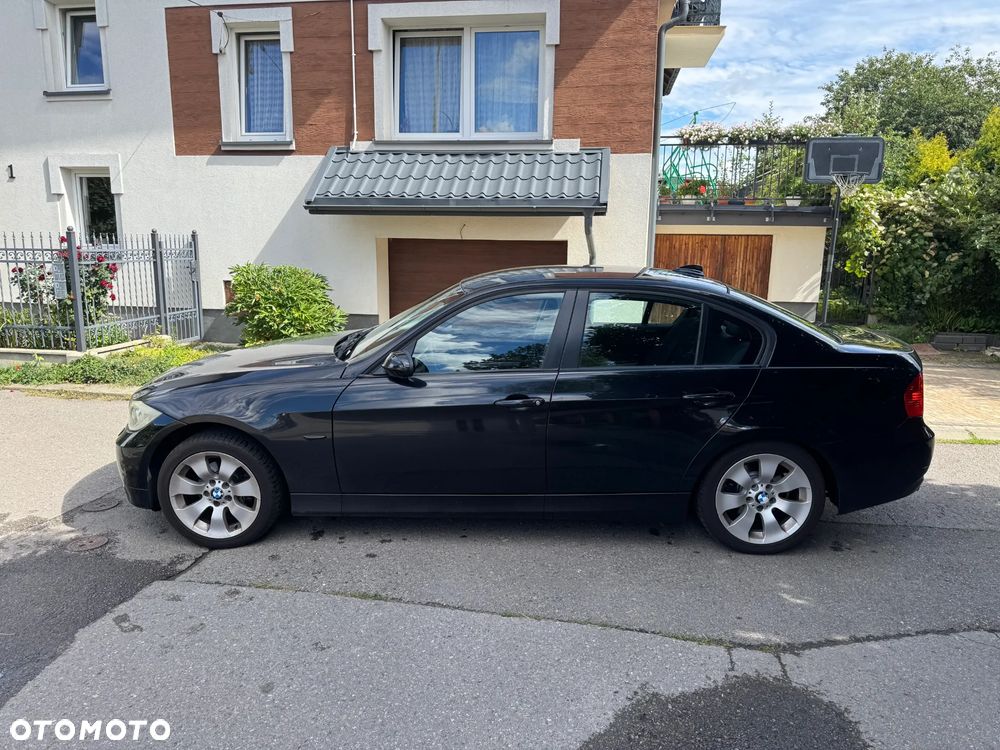 BMW Seria 3 320i - 3