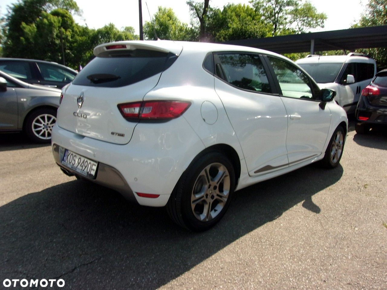 Renault Clio - 11