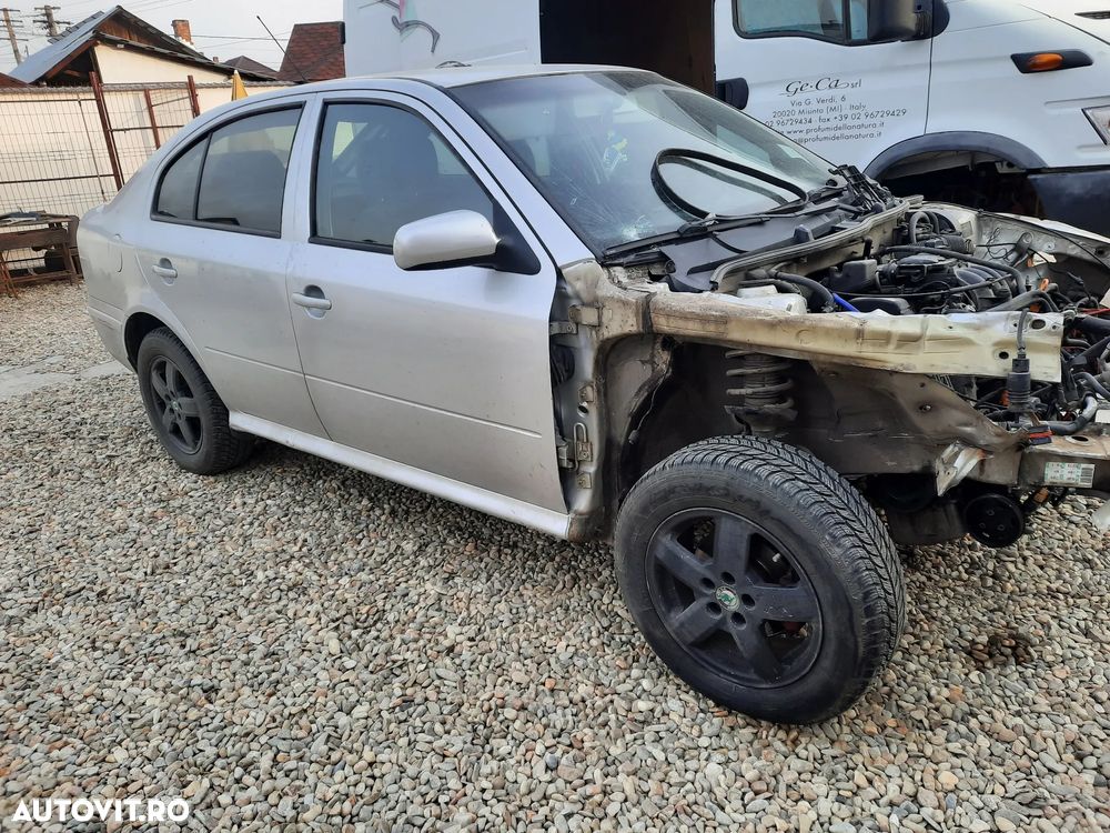 Dezmembrez Skoda Octavia 1, 1.6 Benzina 2001 - 2