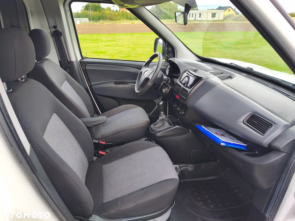 Fiat DOBLO - 24