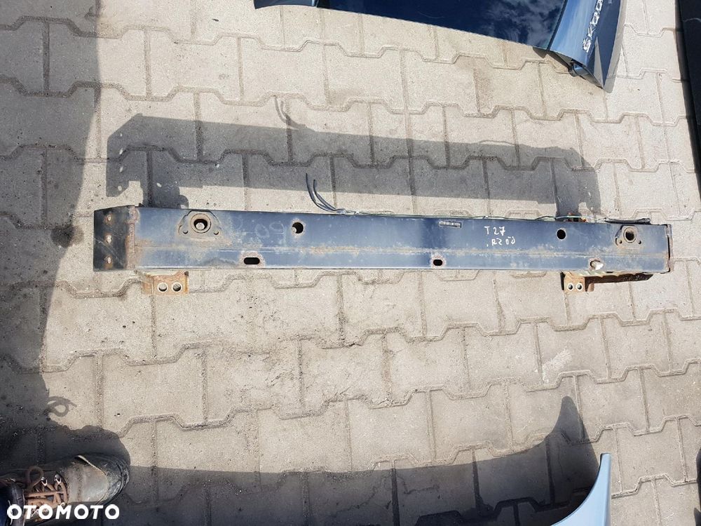 TOYOTA AVENSIS 3 III T27 09-15r BELKA ZDERZAKA PRZÓD 209 - 1