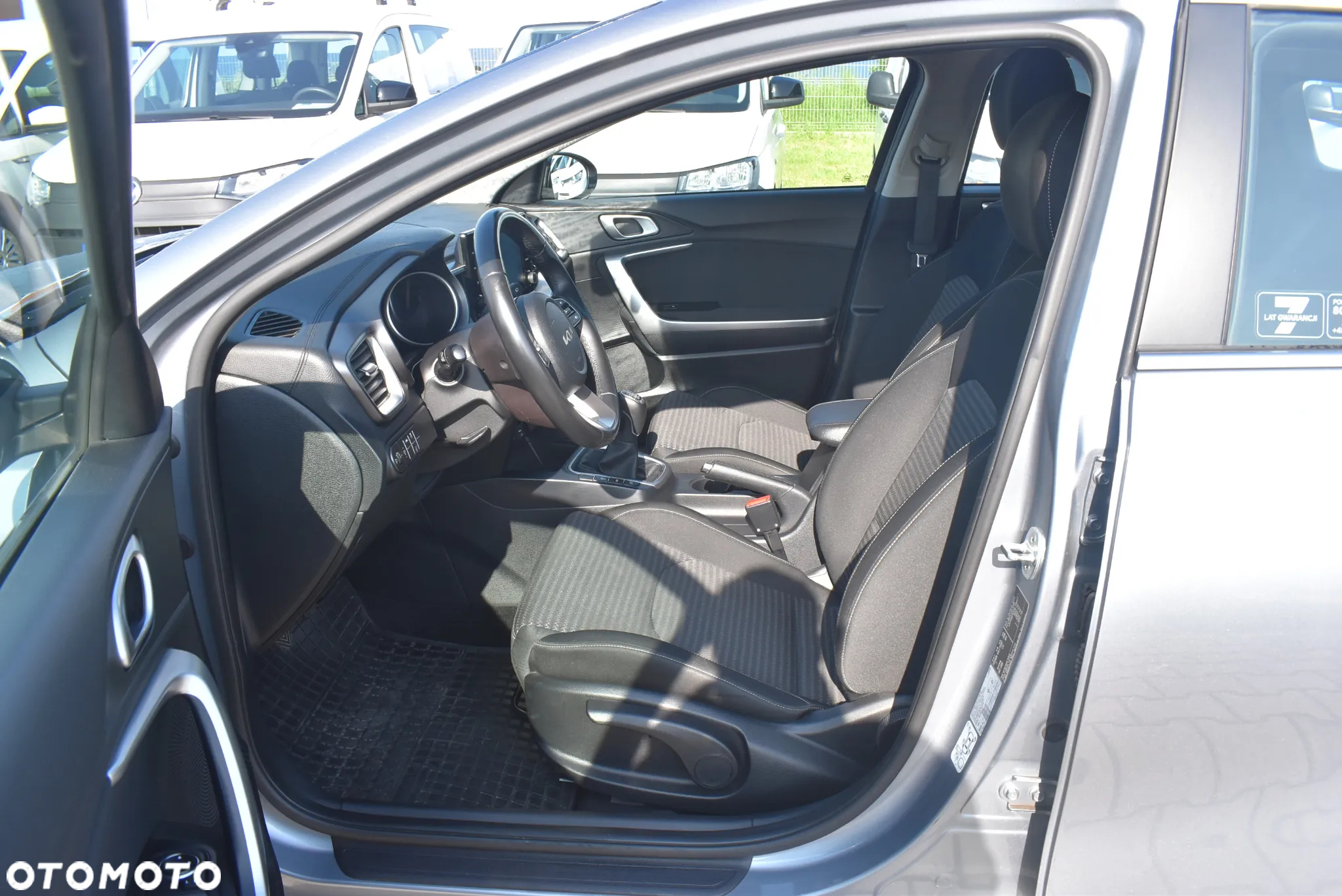 Kia Ceed 1.5 T-GDI M - 11