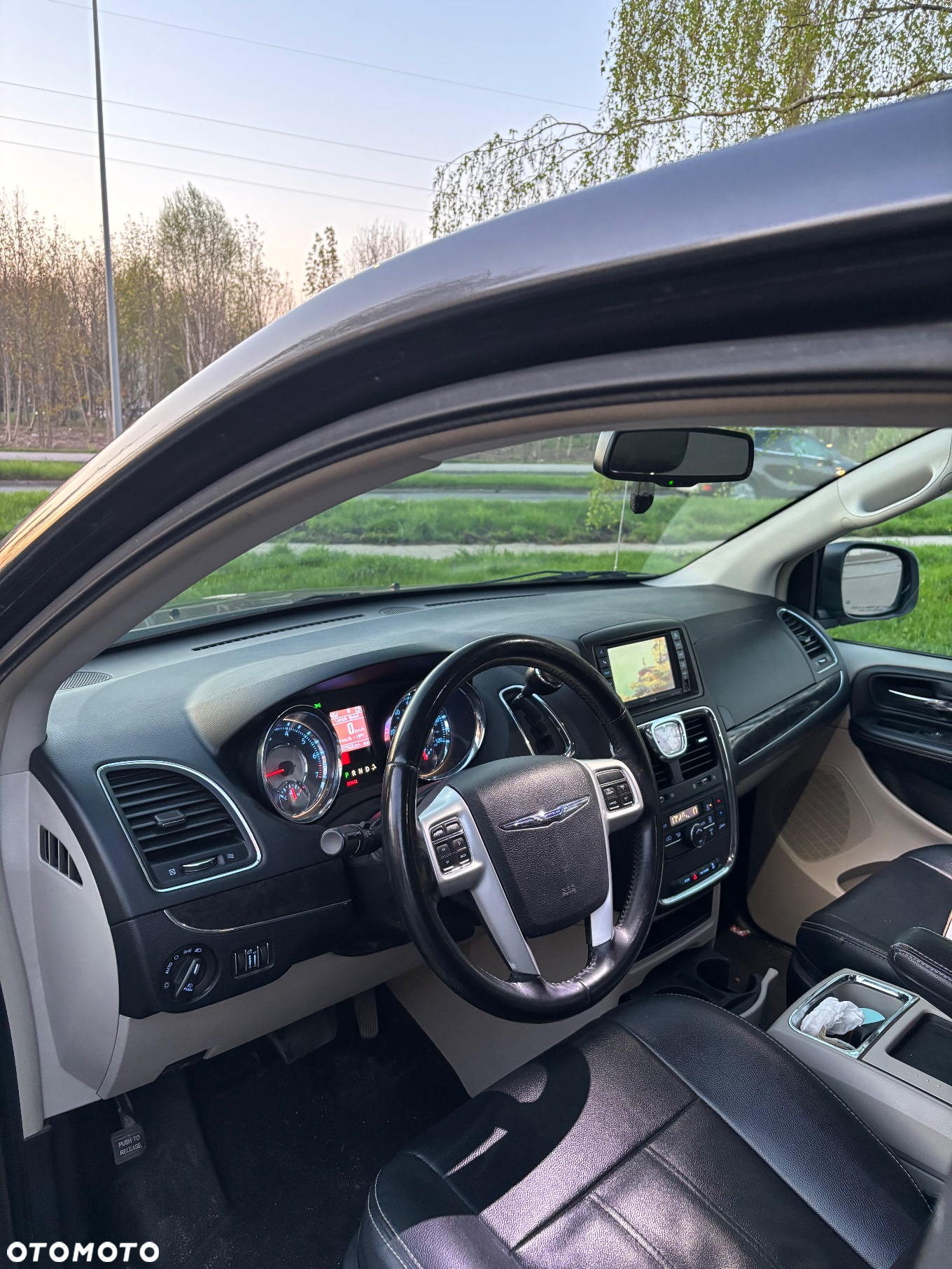 Chrysler Town & Country 3.6 Touring - 4