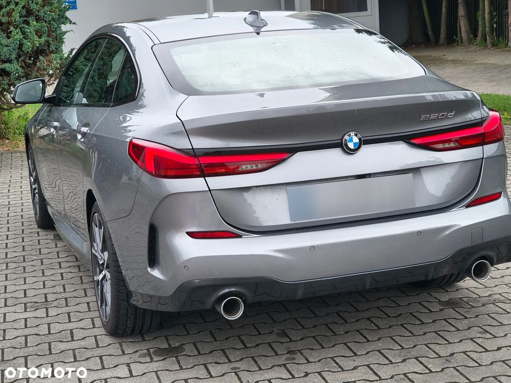 BMW Seria 2 220d M Sport - 10