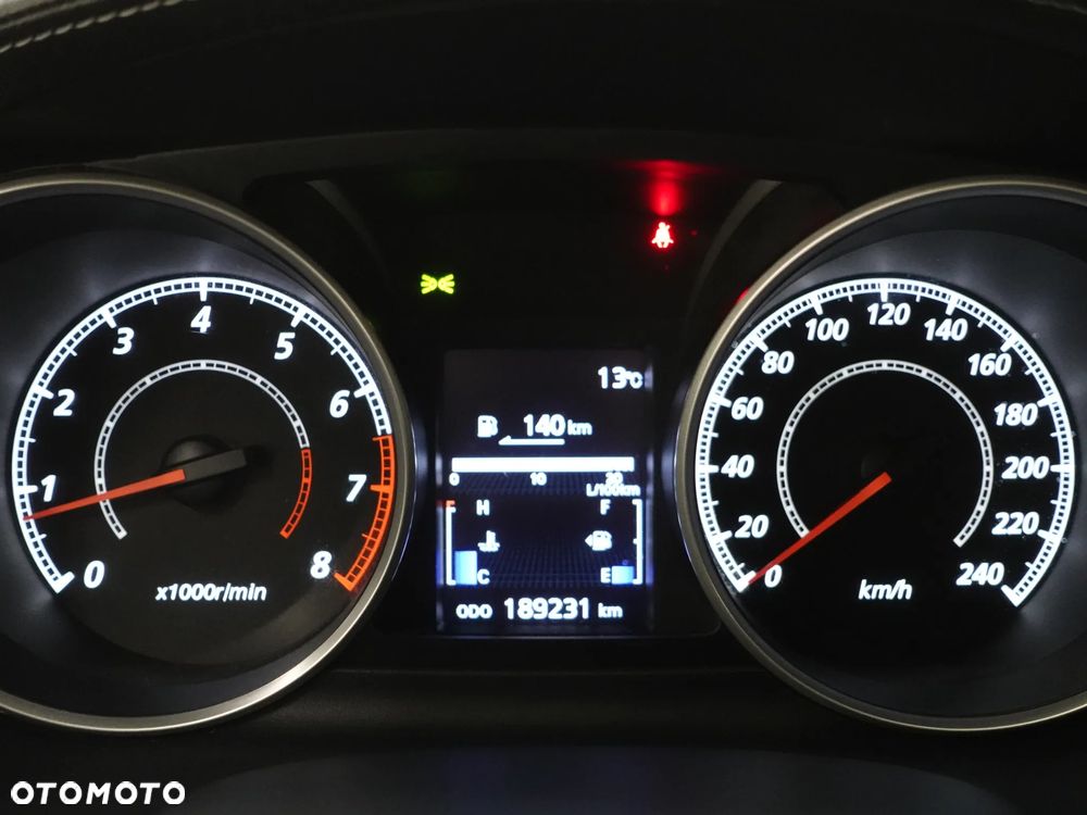 Mitsubishi Outlander 2.0 2WD - 37