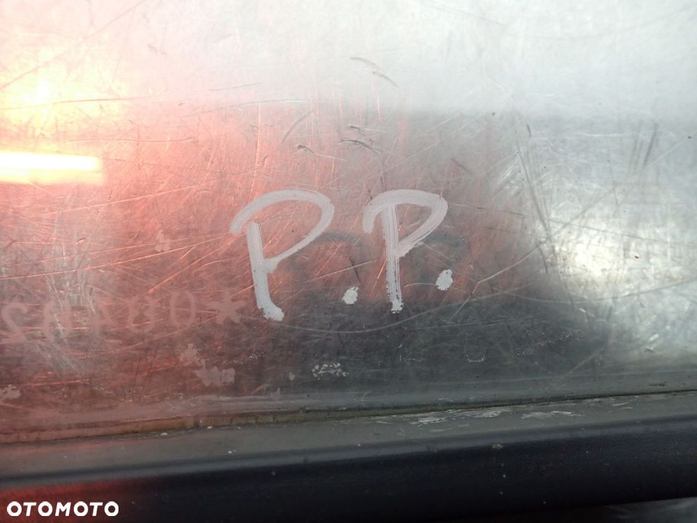 SZYBA TRÓJKĄTNA PRAWA PRZEDNIA VOLKSWAGEN T3 - 4