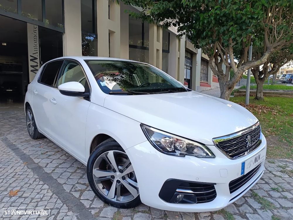 Peugeot 308 1.2 PureTech Allure - 4